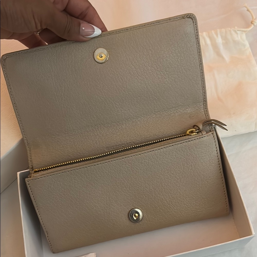 Balenciaga Beige Leather Wallet - Picture 8 of 11